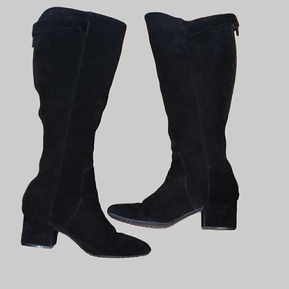 Bandolino Farronw Suede Boots